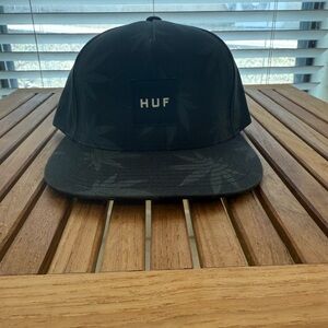 NWOT HUF Plant Life SnapBack